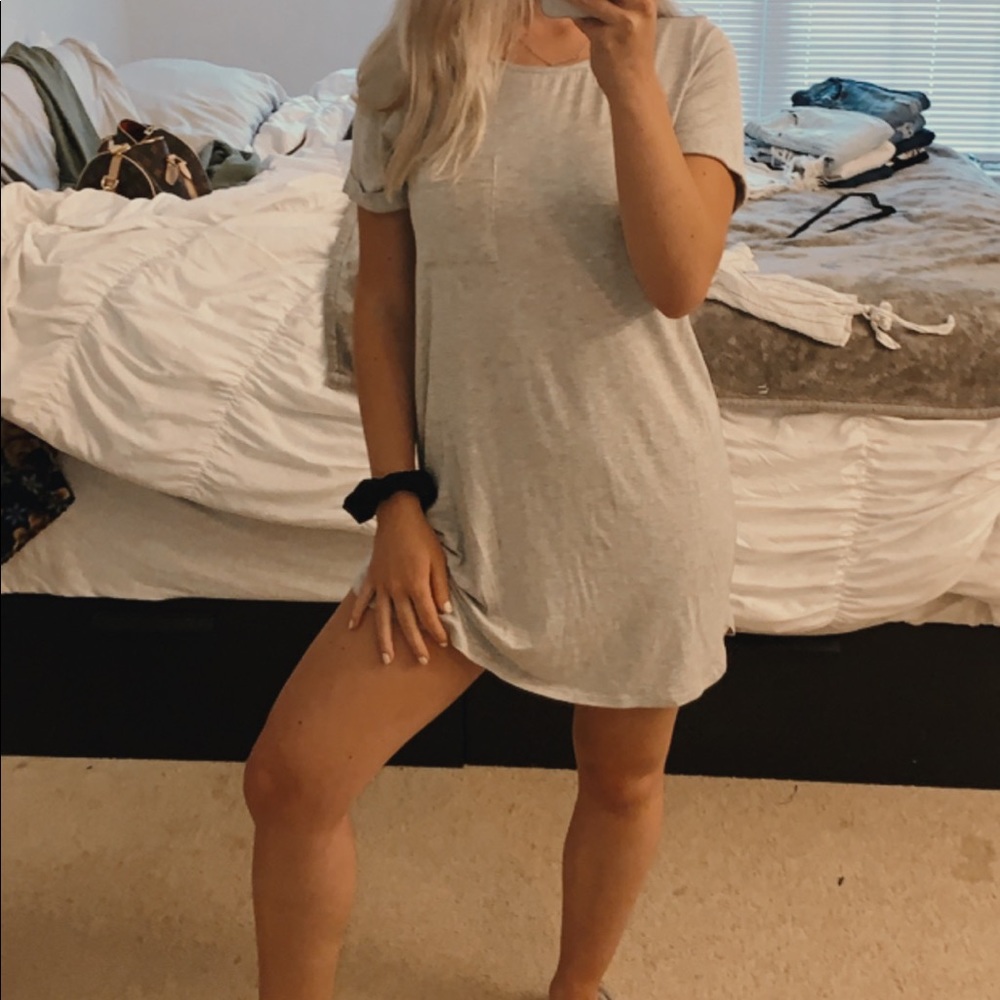 LIGHT GREY TSHIRT DRESS